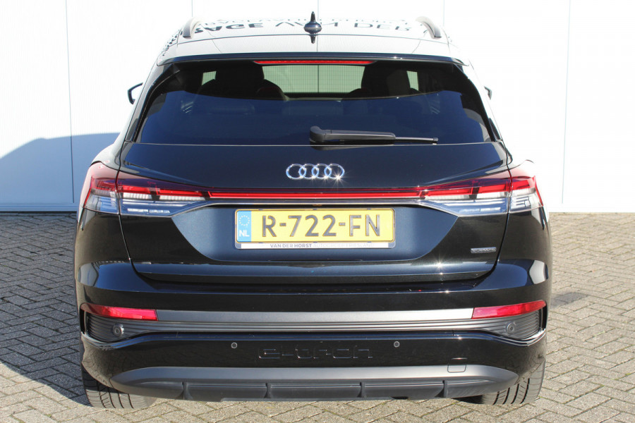 Audi Q4 e-tron 50 quattro S-Edition 77kWh. ELEKTRISCH ! Voorzien van diverse opties ! Autm. airco dual, navigatie, telefoonvoorb., elektr. panodak, LM wielen, DAB radio, camera, parkeersensoren, head-up display, elektr. achterklep, lederen int., stoel- en stuurwiel verw. etc.