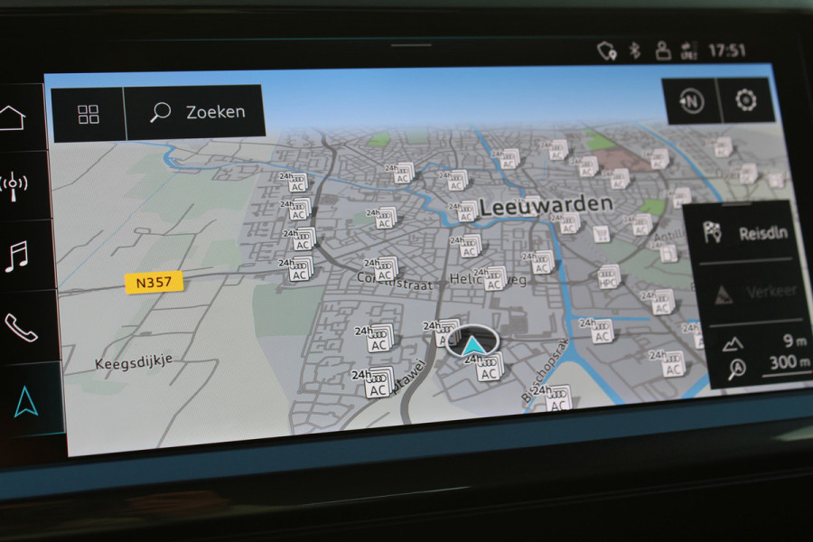 Audi Q4 e-tron 50 quattro S-Edition 77kWh. ELEKTRISCH ! Voorzien van diverse opties ! Autm. airco dual, navigatie, telefoonvoorb., elektr. panodak, LM wielen, DAB radio, camera, parkeersensoren, head-up display, elektr. achterklep, lederen int., stoel- en stuurwiel verw. etc.