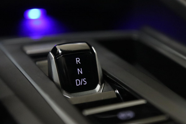 Volkswagen Golf 2.0 TSI R 4Motion PERFORMANCE/PANO/HUD/HK/BLINDSPOT/VOL