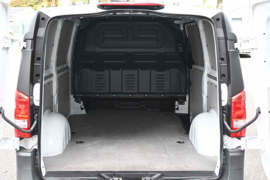 Mercedes-Benz Vito 116 CDI L2 Pro MBUX, Navigatie met camera, Trekhaak