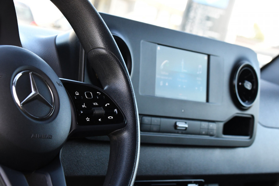 Mercedes-Benz Sprinter 315 1.9 CDI L2H2 Black Edition Camera, Carplay, LED, 150pk, Automaat, Multimedia, Uniek!