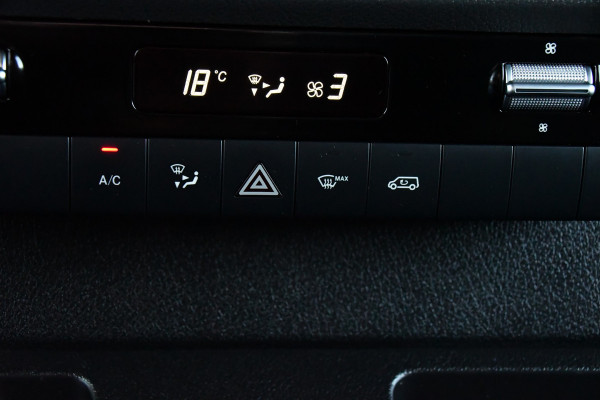 Mercedes-Benz Sprinter 315 1.9 CDI L2H2 Black Edition Camera, Carplay, LED, 150pk, Automaat, Multimedia, Uniek!