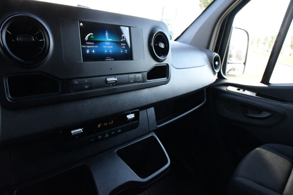 Mercedes-Benz Sprinter 315 1.9 CDI L2H2 Black Edition Camera, Carplay, LED, 150pk, Automaat, Multimedia, Uniek!