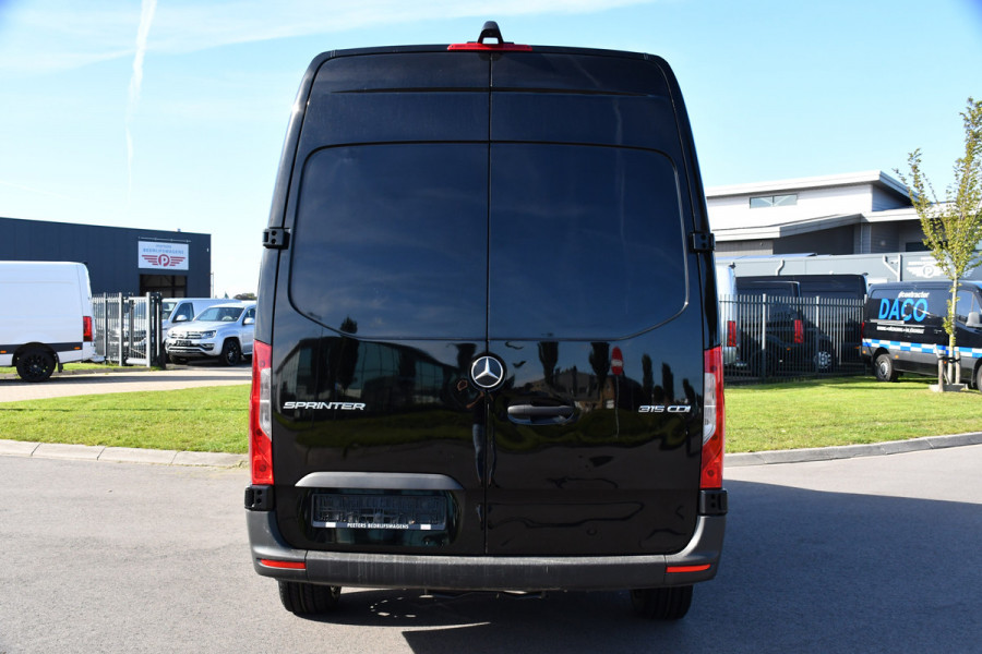 Mercedes-Benz Sprinter 315 1.9 CDI L2H2 Black Edition Camera, Carplay, LED, 150pk, Automaat, Multimedia, Uniek!