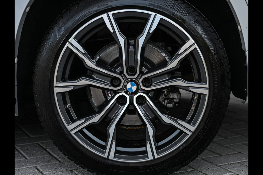 BMW X1 xDrive25i HIGH EXECUTIVE | HEAD-UP | COMFORT ACCESS | LEDER | CAMERA | ACTIVE CRUISE | AMBIANCE INTERIEUR | MEMORY SEATS | HARMA