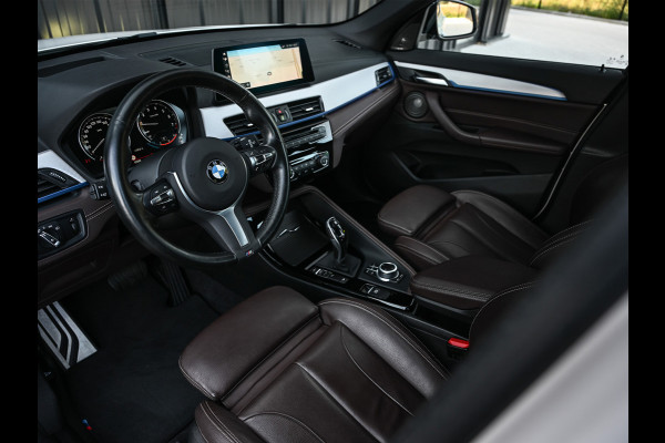 BMW X1 xDrive25i HIGH EXECUTIVE | HEAD-UP | COMFORT ACCESS | LEDER | CAMERA | ACTIVE CRUISE | AMBIANCE INTERIEUR | MEMORY SEATS | HARMA