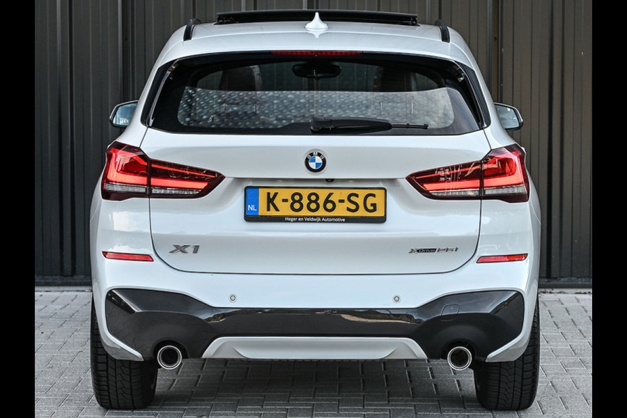 BMW X1 xDrive25i HIGH EXECUTIVE | HEAD-UP | COMFORT ACCESS | LEDER | CAMERA | ACTIVE CRUISE | AMBIANCE INTERIEUR | MEMORY SEATS | HARMA