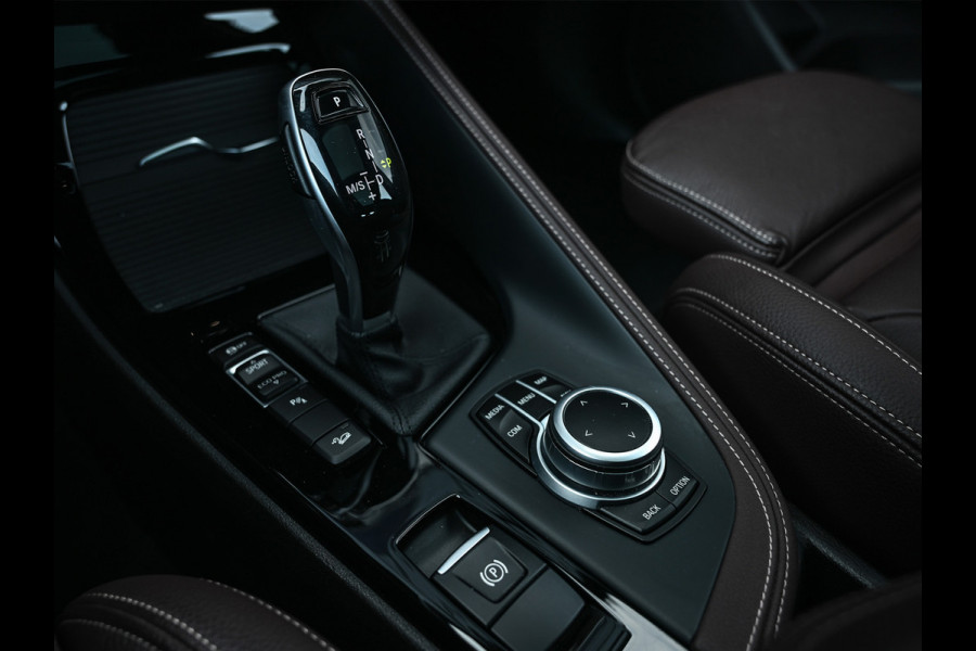 BMW X1 xDrive25i HIGH EXECUTIVE | HEAD-UP | COMFORT ACCESS | LEDER | CAMERA | ACTIVE CRUISE | AMBIANCE INTERIEUR | MEMORY SEATS | HARMA
