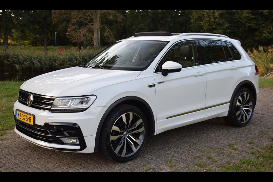 Volkswagen Tiguan 1.4 TSI ACT Highline R-Line*Pano*Virtual*Trekhaak*Leder*VOLL*