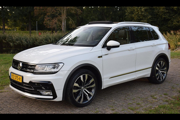 Volkswagen Tiguan 1.4 TSI ACT Highline R-Line*Pano*Virtual*Trekhaak*Leder*VOLL*