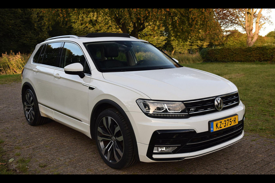 Volkswagen Tiguan 1.4 TSI ACT Highline R-Line*Pano*Virtual*Trekhaak*Leder*VOLL*
