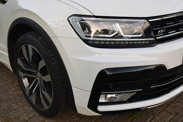 Volkswagen Tiguan 1.4 TSI ACT Highline R-Line*Pano*Virtual*Trekhaak*Leder*VOLL*