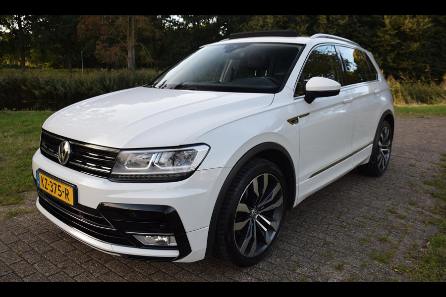 Volkswagen Tiguan 1.4 TSI ACT Highline R-Line*Pano*Virtual*Trekhaak*Leder*VOLL*