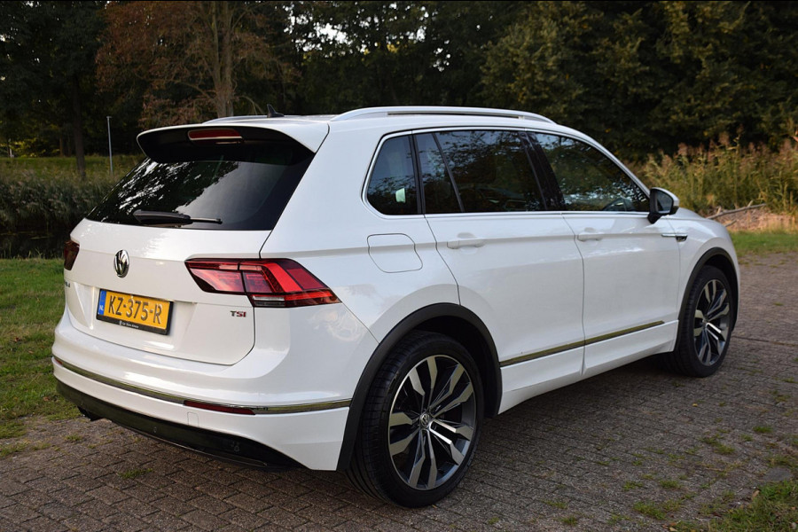 Volkswagen Tiguan 1.4 TSI ACT Highline R-Line*Pano*Virtual*Trekhaak*Leder*VOLL*