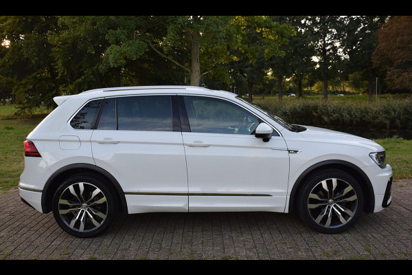 Volkswagen Tiguan 1.4 TSI ACT Highline R-Line*Pano*Virtual*Trekhaak*Leder*VOLL*
