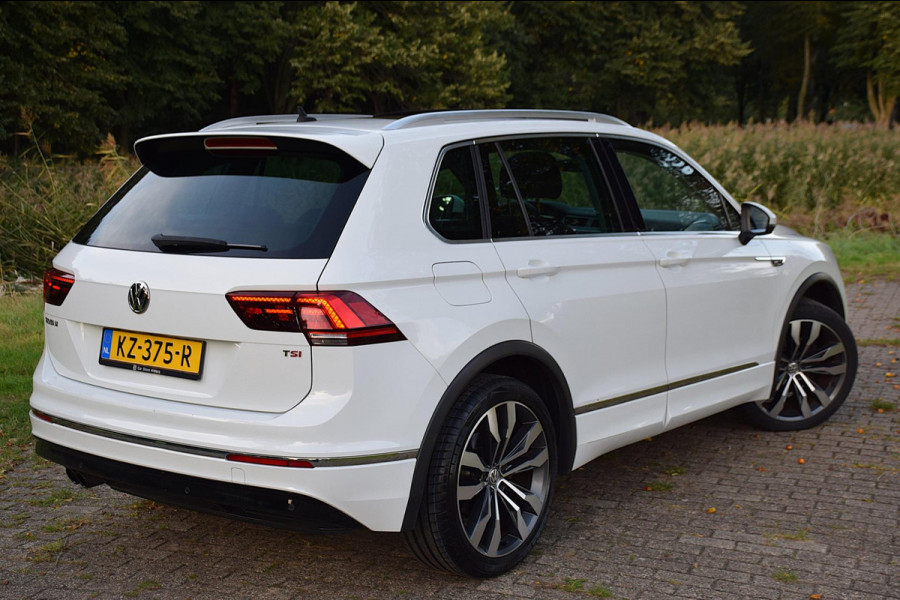 Volkswagen Tiguan 1.4 TSI ACT Highline R-Line*Pano*Virtual*Trekhaak*Leder*VOLL*