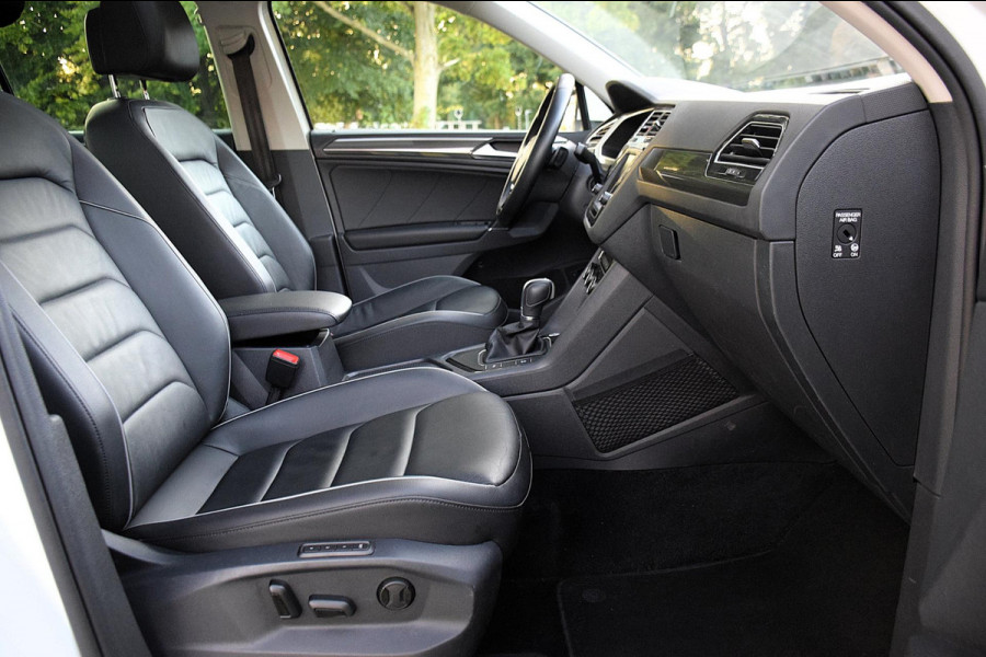 Volkswagen Tiguan 1.4 TSI ACT Highline R-Line*Pano*Virtual*Trekhaak*Leder*VOLL*