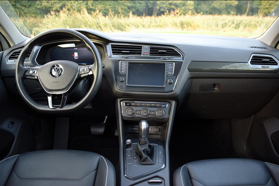 Volkswagen Tiguan 1.4 TSI ACT Highline R-Line*Pano*Virtual*Trekhaak*Leder*VOLL*