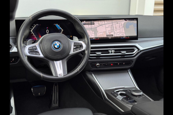 BMW 3 Serie Touring 330e Pano/Camera/Sfeer/Leer