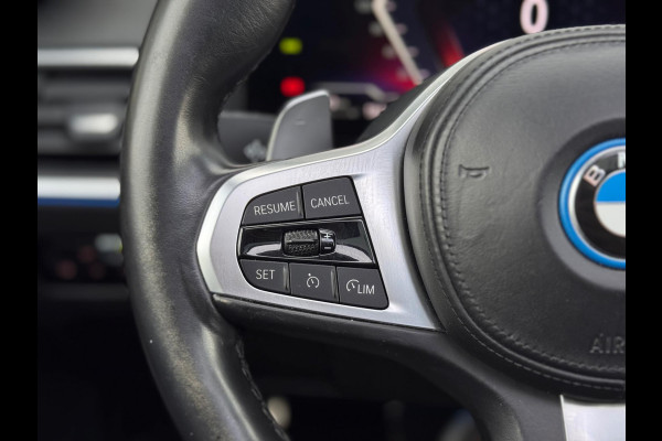 BMW 3 Serie Touring 330e Pano/Camera/Sfeer/Leer