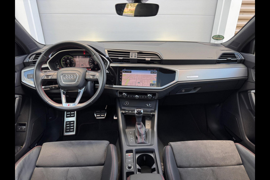 Audi Q3 Sportback 45 TFSI e S Edition Pano/Keyless/Matrix