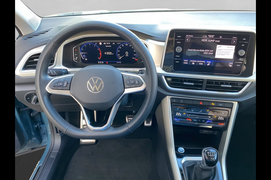 Volkswagen T-Roc 1.5 TSI ** LED, VIRTUAL, CLIMA, KEYLESS, ALARM, PRIVACY, 17-inch LMV ** 1e EIG - VW GAR t/m 12-2028 ** ** INFORMEER OOK NAAR ONZE AANTREKKELIJKE FINANCIAL-LEASE TARIEVEN **
