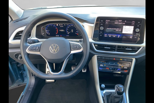 Volkswagen T-Roc 1.5 TSI ** LED, VIRTUAL, CLIMA, KEYLESS, ALARM, PRIVACY, 17-inch LMV ** 1e EIG - VW GAR t/m 12-2028 ** ** INFORMEER OOK NAAR ONZE AANTREKKELIJKE FINANCIAL-LEASE TARIEVEN **