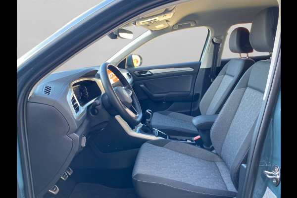 Volkswagen T-Roc 1.5 TSI ** LED, VIRTUAL, CLIMA, KEYLESS, ALARM, PRIVACY, 17-inch LMV ** 1e EIG - VW GAR t/m 12-2028 ** ** INFORMEER OOK NAAR ONZE AANTREKKELIJKE FINANCIAL-LEASE TARIEVEN **