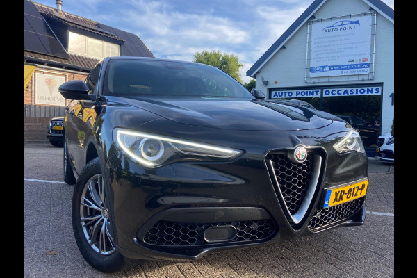 Alfa Romeo Stelvio 2.0 T AWD SPORTSEATS/LANE/CAMER/NAVI/KEYLESS