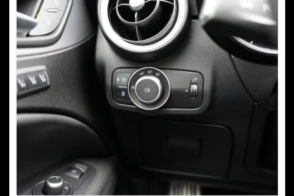 Alfa Romeo Stelvio 2.0 T AWD SPORTSEATS/LANE/CAMER/NAVI/KEYLESS