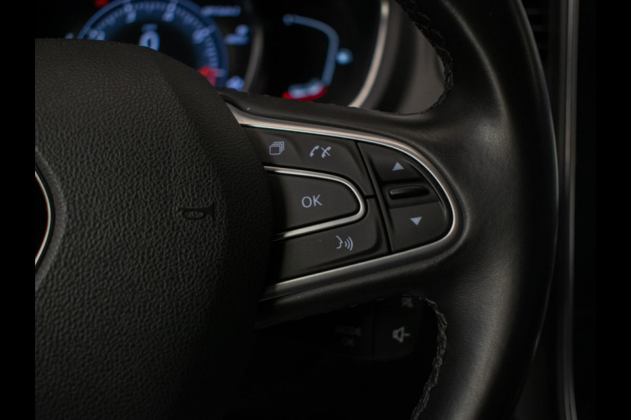 Renault Scénic 1.2 TCe Bose Sport (CARPLAY,NAVI,LED,SPORTSTOELEN,CAMERA,LEDER,TREKHAAK,PDC,CRUISE,CLIMATE,NETTESTAAT)