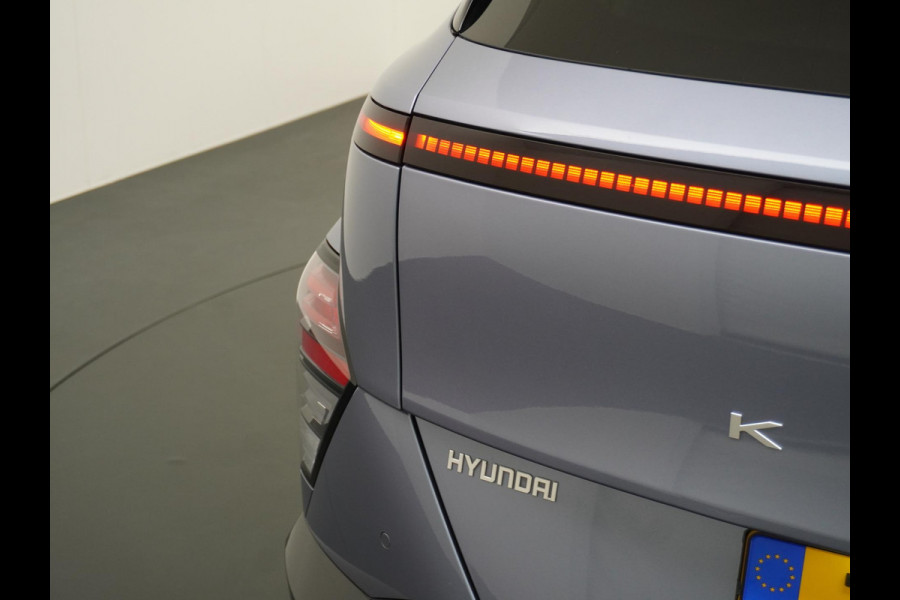 Hyundai KONA ELECTRIC Premium Sky 65.4 kWh VAN: 37.900,- VOOR: 35.770,- UW HERFSTVOORDEEL: 2.130,- EURO | NIEUW 51.500,-EURO! | ORIG. NL.| DEALER ONDERHOUDEN
