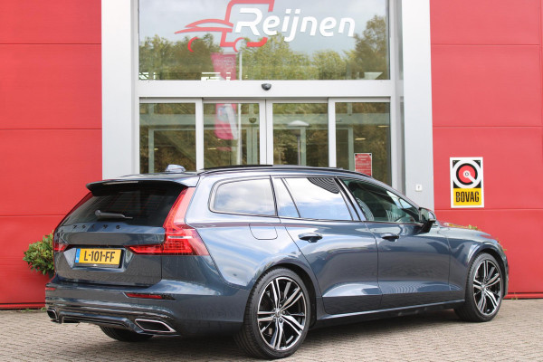 Volvo V60 2.0 B3 R-DESIGN 177PK MILD HYBRID GEARTRONIC 8 | PANORAMISCH SCHUIF/KANTELDAK | PREMIUM AUDIO BY HARMAN KARDON | 19" 5-TRIPPLE SPAAKS BLACK/DIAMAND CUT LICHTMETALEN VELGEN | BLINDSPOT INFOMATION SYSTEM (BLIS) | VERWARMDE VOORRUIT |VERWARMDE AQUABLADE RUITENWISSERBLADEN | PILOT ASSIST | APPLE CARPLAY / ANDROID AUTO | DODEHOEKDETECTIE |  ADAPTIEVE CRUISECONTROL | R-DESIGN BEKLEDING MET NAPPA LEDER I.C.M. OPEN GRID TEXTIEL | ELEKTRISCH VERSTELBARE CONTOUR STOELEN (SPORTSTOELEN) MET GEHEUGEN OP BEIDE VOORSTOELEN |VERWARMDE VOORSTOELEN EN ACHTERBANK | VERWARMD STUURWIEL | P