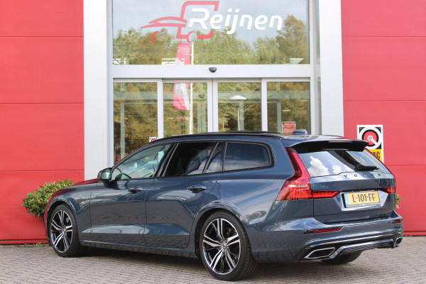 Volvo V60 2.0 B3 R-DESIGN 177PK MILD HYBRID GEARTRONIC 8 | PANORAMISCH SCHUIF/KANTELDAK | PREMIUM AUDIO BY HARMAN KARDON | 19" 5-TRIPPLE SPAAKS BLACK/DIAMAND CUT LICHTMETALEN VELGEN | BLINDSPOT INFOMATION SYSTEM (BLIS) | VERWARMDE VOORRUIT |VERWARMDE AQUABLADE RUITENWISSERBLADEN | PILOT ASSIST | APPLE CARPLAY / ANDROID AUTO | DODEHOEKDETECTIE |  ADAPTIEVE CRUISECONTROL | R-DESIGN BEKLEDING MET NAPPA LEDER I.C.M. OPEN GRID TEXTIEL | ELEKTRISCH VERSTELBARE CONTOUR STOELEN (SPORTSTOELEN) MET GEHEUGEN OP BEIDE VOORSTOELEN |VERWARMDE VOORSTOELEN EN ACHTERBANK | VERWARMD STUURWIEL | P