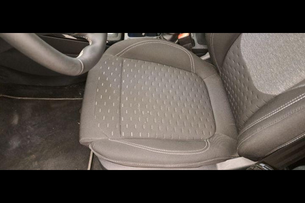 Ford Puma 1.0 EcoBoost Hybrid Titanium 125pk | Driver Assistance Pack | Winterpack | Panoramadak | Keyless Pack | Elek Achterklep | Reserve wiel