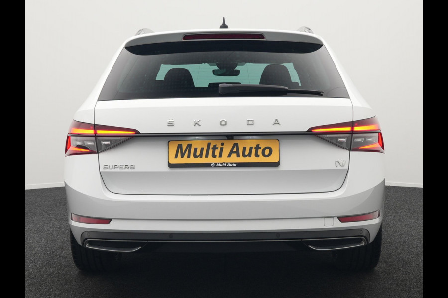 Škoda Superb Combi 1.4 TSI iV Sportline Business Plug In Hybrid 218pk Dealer O.H PHEV | Adaptive Cruise | Alcantara Sportstoelen Memory & Verwarmd | Apple Carplay | Sfeerverlichting | Keyless | Blis | Camera | Virtual | Navigatie | DAB |