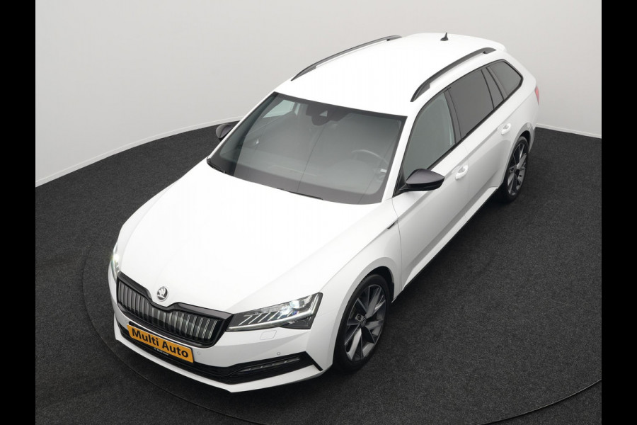 Škoda Superb Combi 1.4 TSI iV Sportline Business Plug In Hybrid 218pk Dealer O.H PHEV | Adaptive Cruise | Alcantara Sportstoelen Memory & Verwarmd | Apple Carplay | Sfeerverlichting | Keyless | Blis | Camera | Virtual | Navigatie | DAB |