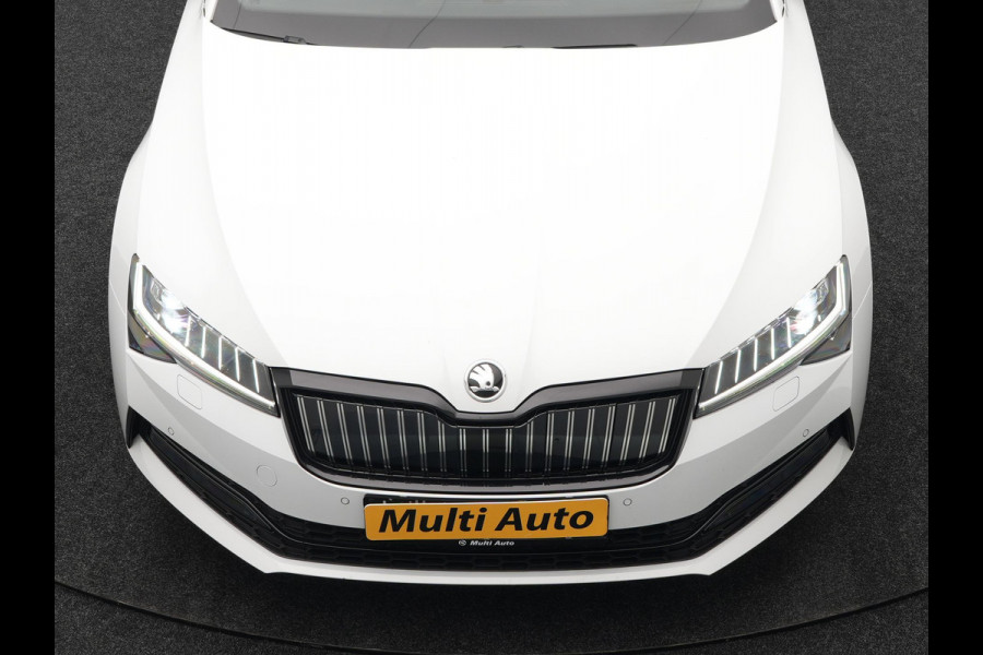 Škoda Superb Combi 1.4 TSI iV Sportline Business Plug In Hybrid 218pk Dealer O.H PHEV | Adaptive Cruise | Alcantara Sportstoelen Memory & Verwarmd | Apple Carplay | Sfeerverlichting | Keyless | Blis | Camera | Virtual | Navigatie | DAB |
