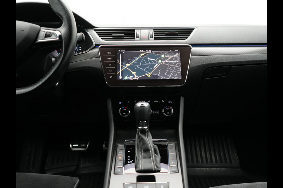 Škoda Superb Combi 1.4 TSI iV Sportline Business Plug In Hybrid 218pk Dealer O.H PHEV | Adaptive Cruise | Alcantara Sportstoelen Memory & Verwarmd | Apple Carplay | Sfeerverlichting | Keyless | Blis | Camera | Virtual | Navigatie | DAB |