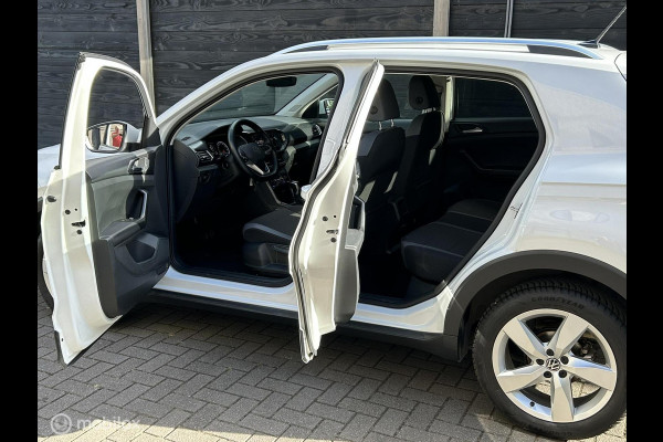 Volkswagen T-Cross 1.5 TSI Style 150 PK AUTOMAAT / FM Nav / keyless / Clima / 45.179 KM!! 1e eig.
