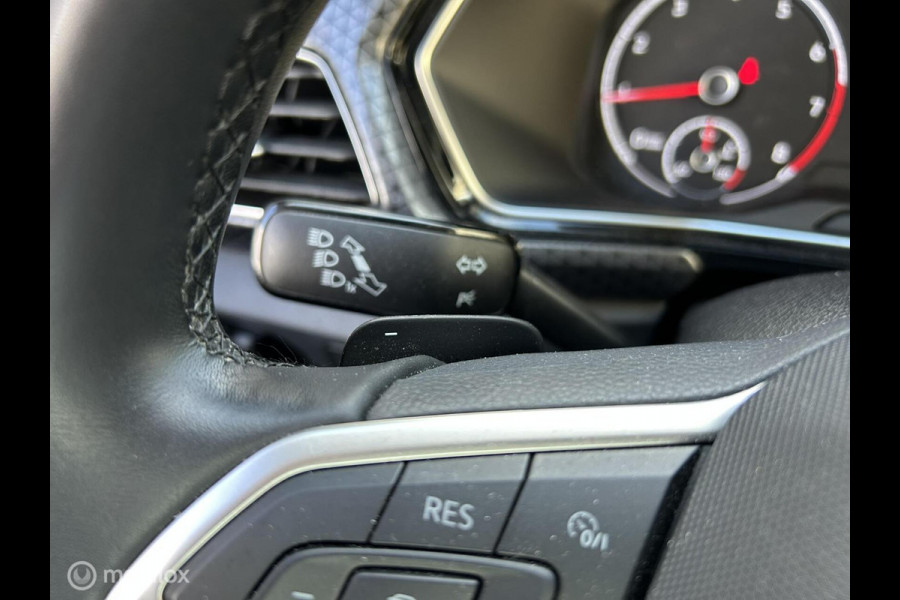 Volkswagen T-Cross 1.5 TSI Style 150 PK AUTOMAAT / FM Nav / keyless / Clima / 45.179 KM!! 1e eig.