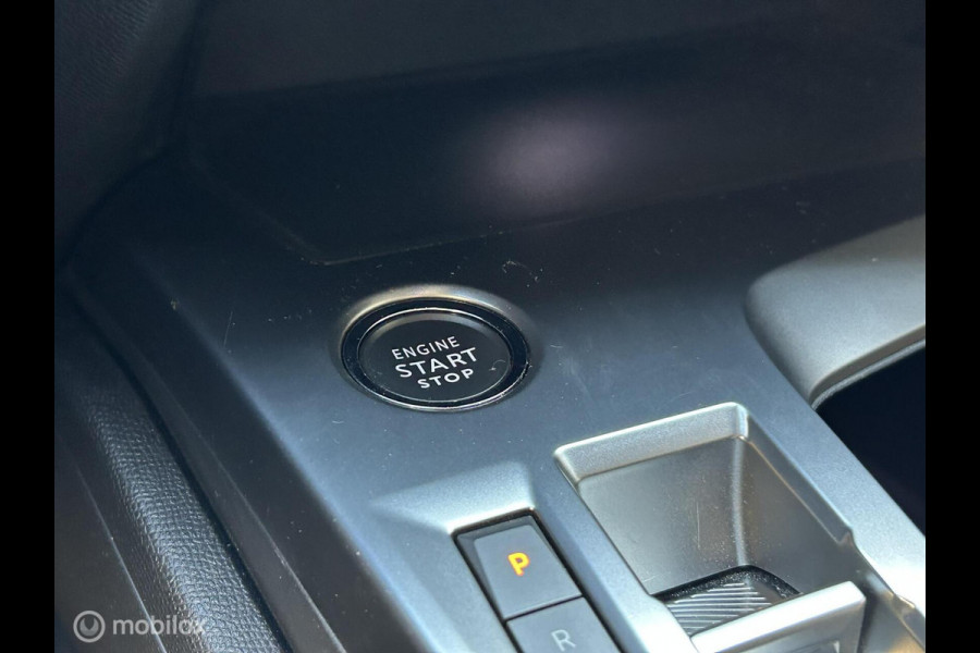 Peugeot 308 1.2 131 PK AUTOMAAT Pack Business Clima / FM nav / Carplay / LED / 41.882 KM!! Peugeot 308 1.2 131 PK AUTOMAAT Pack Business Clima / FM nav / Carplay / LED / 41.882 KM!!