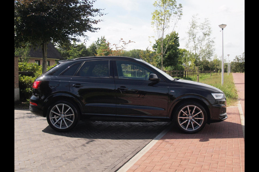Audi Q3 2.0 TFSI quattro Sport S Line Edition | Camera | Cruise Control | Automaat |