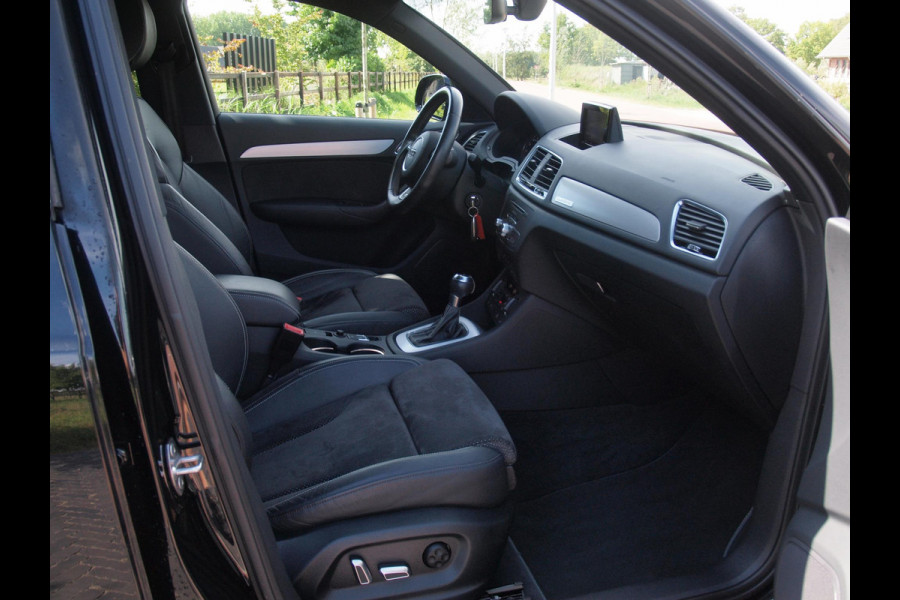 Audi Q3 2.0 TFSI quattro Sport S Line Edition | Camera | Cruise Control | Automaat |