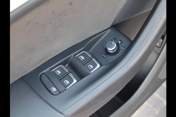 Audi Q3 2.0 TFSI quattro Sport S Line Edition | Camera | Cruise Control | Automaat |