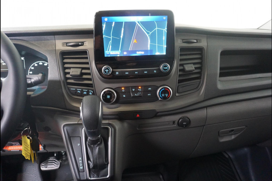 Ford Transit Custom 300 L2H1 Trend Dubbele Cabine Automaat Airco Navigatie Cruise control Camera Parkeersensoren Ford Transit Custom 300 L2H1 Trend Dubbele Cabine Automaat Airco Navigatie Cruise control Camera Parkeersensoren