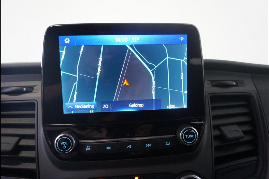 Ford Transit Custom 300 L2H1 Trend Dubbele Cabine Automaat Airco Navigatie Cruise control Camera Parkeersensoren Ford Transit Custom 300 L2H1 Trend Dubbele Cabine Automaat Airco Navigatie Cruise control Camera Parkeersensoren