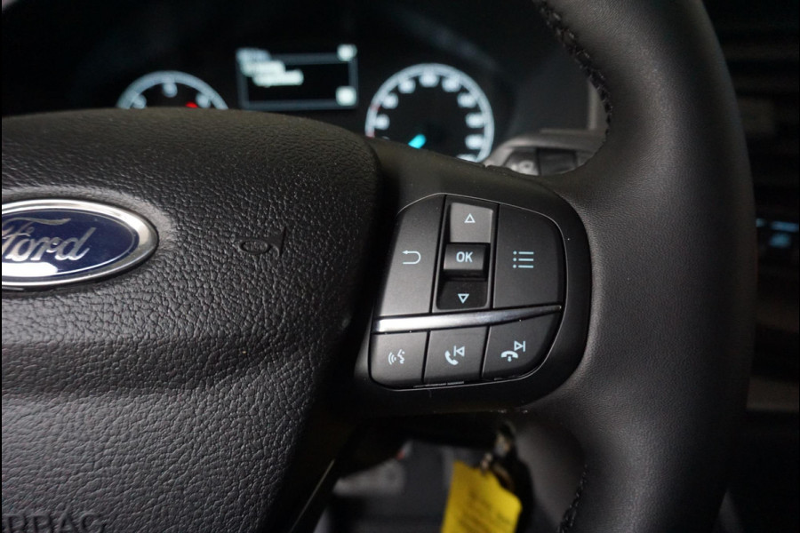 Ford Transit Custom 300 L2H1 Trend Dubbele Cabine Automaat Airco Navigatie Cruise control Camera Parkeersensoren Ford Transit Custom 300 L2H1 Trend Dubbele Cabine Automaat Airco Navigatie Cruise control Camera Parkeersensoren