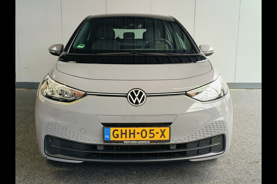 Volkswagen ID.3 Pure 45 kWh uit 2022 Rijklaar + 12 maanden Bovag-garantie Henk Jongen Auto's in Helmond,  al 50 jaar service zoals 't hoort!