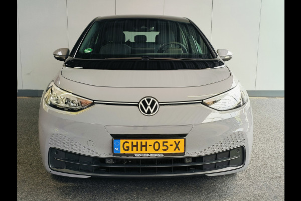 Volkswagen ID.3 Pure 45 kWh uit 2022 Rijklaar + 12 maanden Bovag-garantie Henk Jongen Auto's in Helmond,  al 50 jaar service zoals 't hoort!